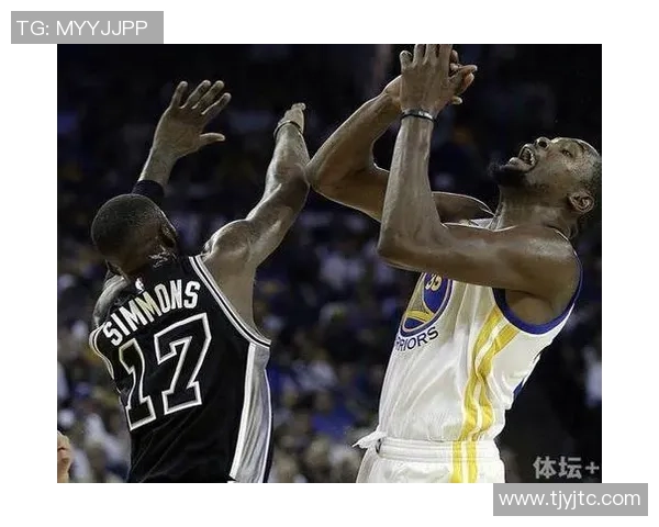 弗兰克：咱们签下西蒙斯是有原因的，我十分喜爱他的体现